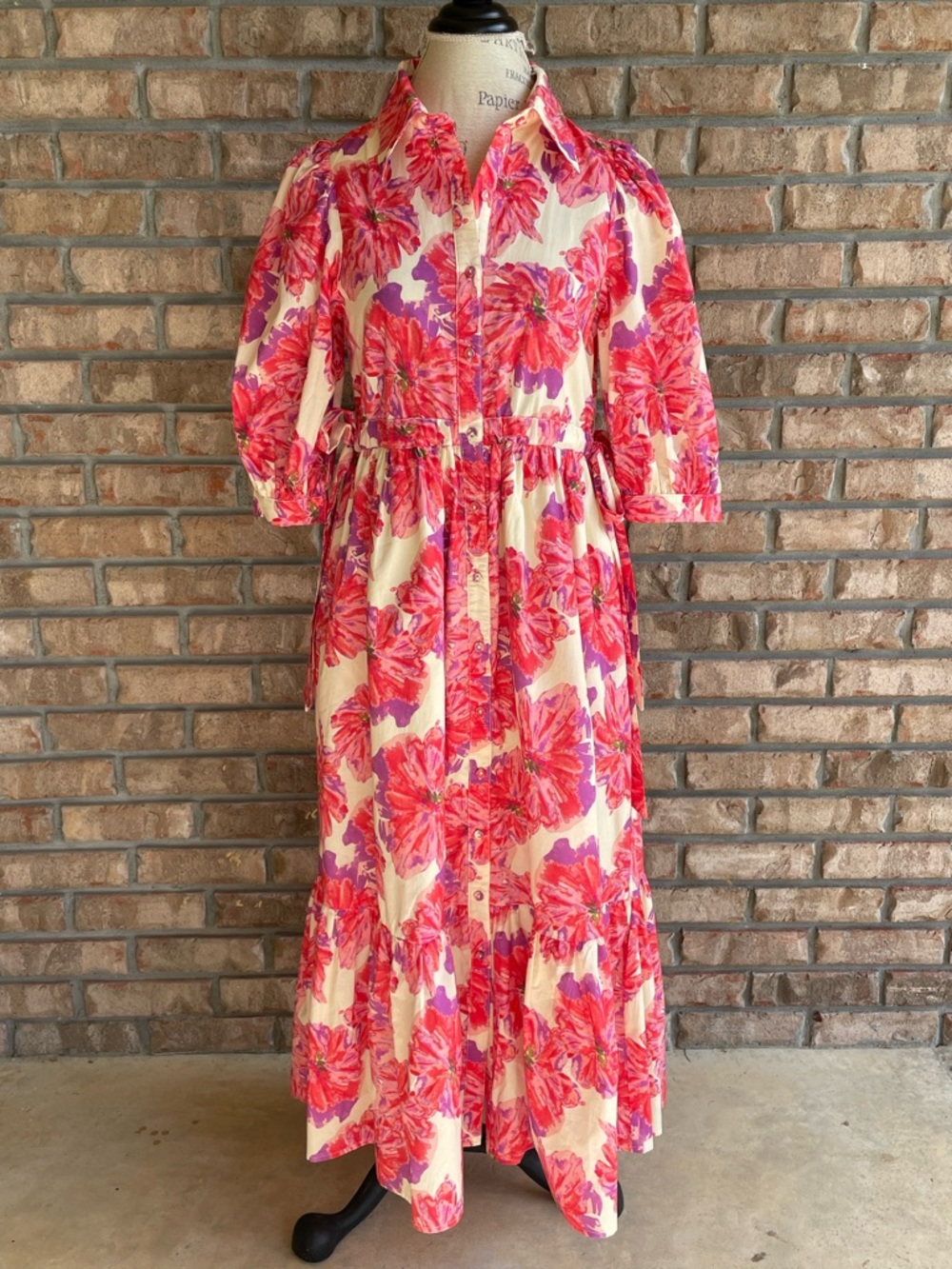 Gigio Floral Button-Front Maxi Dress in Cream and Pink.